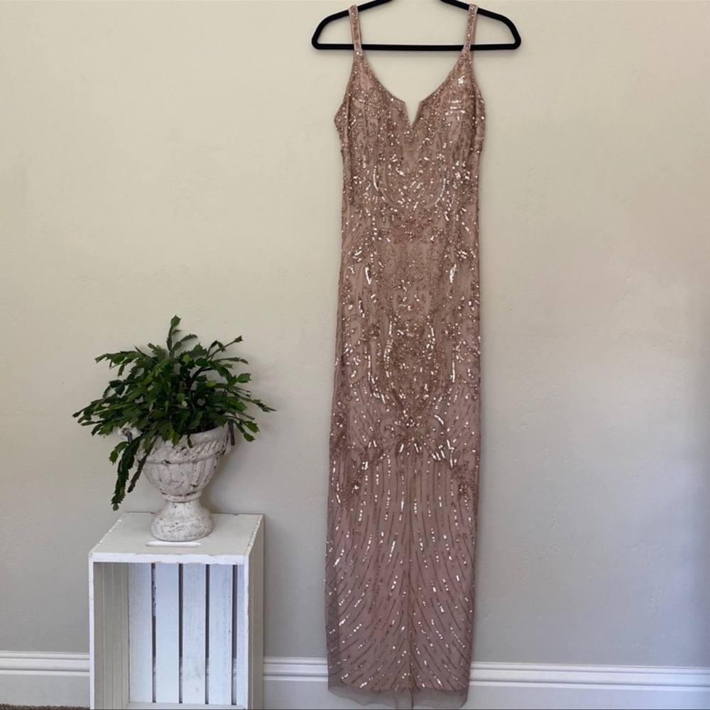 Brand new Aidan Mattox beaded V-NOTCH sleeveless long gown - Picture 10 of 17